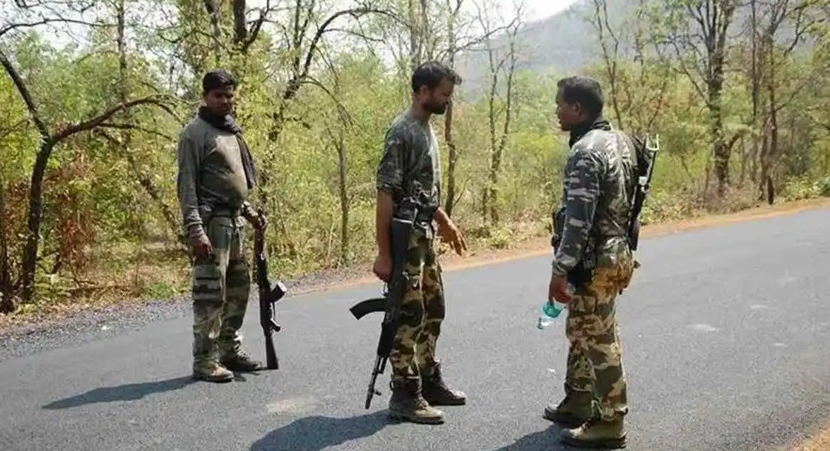 নারায়নপুর জেলায় নিরাপত্তারক্ষীদের সঙ্গে গুলির লড়াইয়ে নিহত ৭ মাওবাদী