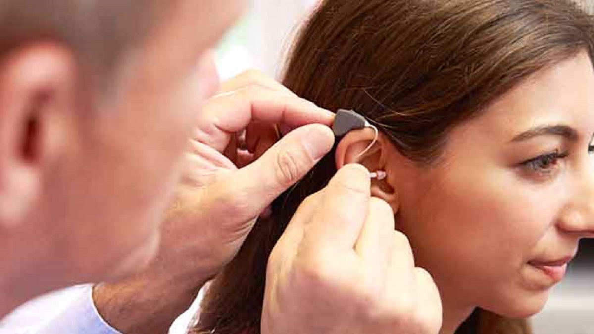 কী কী কারণে শ্রবণক্ষমতা হ্রাস পায়? আলোচনায় চিকিৎসক