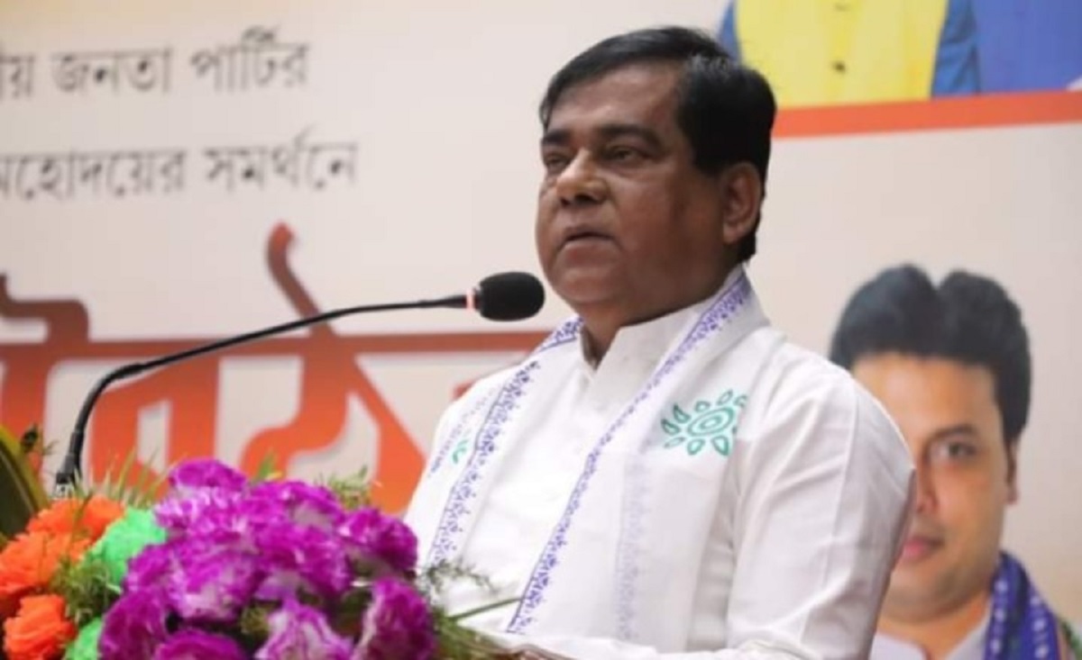 ফুটপাত দখলমুক্ত করতে বিশেষ অভিযান পৌর নিগমের